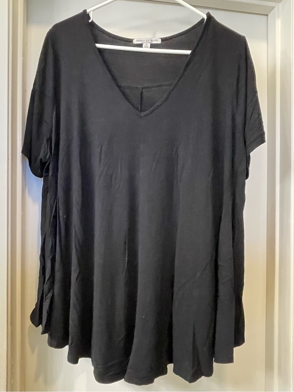 Green Envelope Black V-Neck Short Sleeve Swing Top